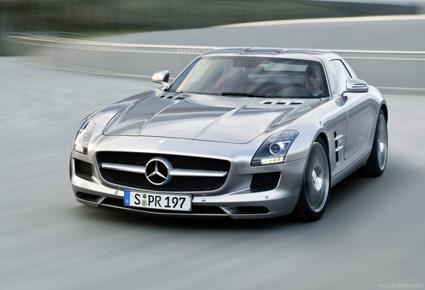 "Mercedes Benz SLS AMG 2011" تجسيدا للتكنولوجيا العالية